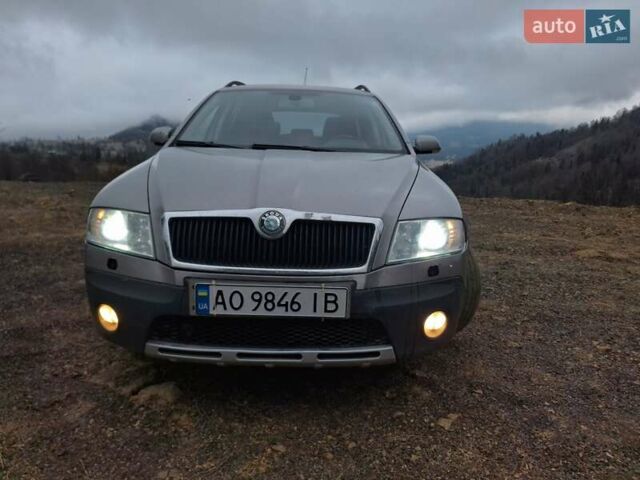 Сірий Шкода Octavia Scout, об'ємом двигуна 2 л та пробігом 248 тис. км за 6399 $, фото 1 на Automoto.ua