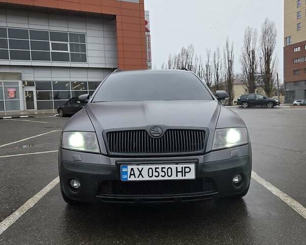 Сірий Шкода Octavia Scout, об'ємом двигуна 2 л та пробігом 319 тис. км за 8200 $, фото 1 на Automoto.ua