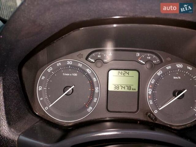 Сірий Шкода Octavia Scout, об'ємом двигуна 1.9 л та пробігом 384 тис. км за 5400 $, фото 8 на Automoto.ua