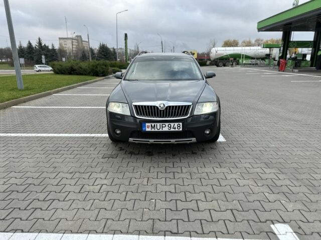 Сірий Шкода Octavia Scout, об'ємом двигуна 2 л та пробігом 285 тис. км за 4200 $, фото 8 на Automoto.ua