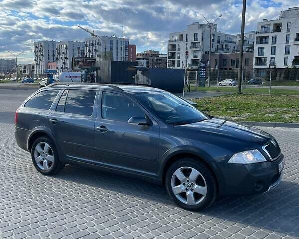 Сірий Шкода Octavia Scout, об'ємом двигуна 0 л та пробігом 140 тис. км за 7950 $, фото 10 на Automoto.ua