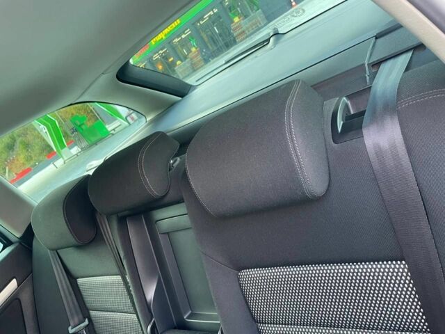 Серый Шкода Октавия Скаут, объемом двигателя 2 л и пробегом 260 тыс. км за 6300 $, фото 6 на Automoto.ua