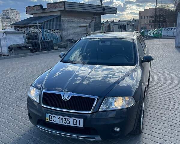 Сірий Шкода Octavia Scout, об'ємом двигуна 0 л та пробігом 140 тис. км за 7950 $, фото 1 на Automoto.ua