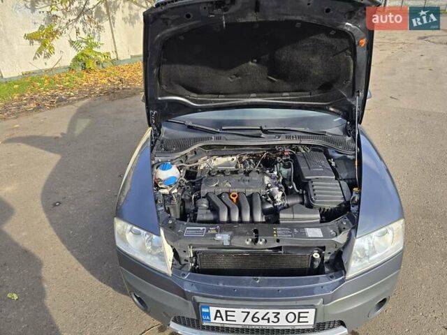 Серый Шкода Октавия Скаут, объемом двигателя 2 л и пробегом 213 тыс. км за 6200 $, фото 42 на Automoto.ua