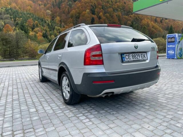 Серый Шкода Октавия Скаут, объемом двигателя 2 л и пробегом 260 тыс. км за 6300 $, фото 1 на Automoto.ua