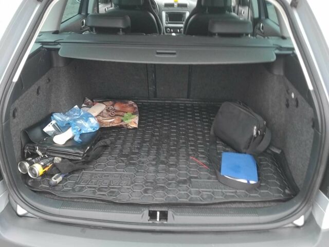 Сірий Шкода Octavia Scout, об'ємом двигуна 1.8 л та пробігом 225 тис. км за 9033 $, фото 3 на Automoto.ua