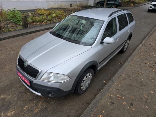 Сірий Шкода Octavia Scout, об'ємом двигуна 1.6 л та пробігом 211 тис. км за 7500 $, фото 2 на Automoto.ua