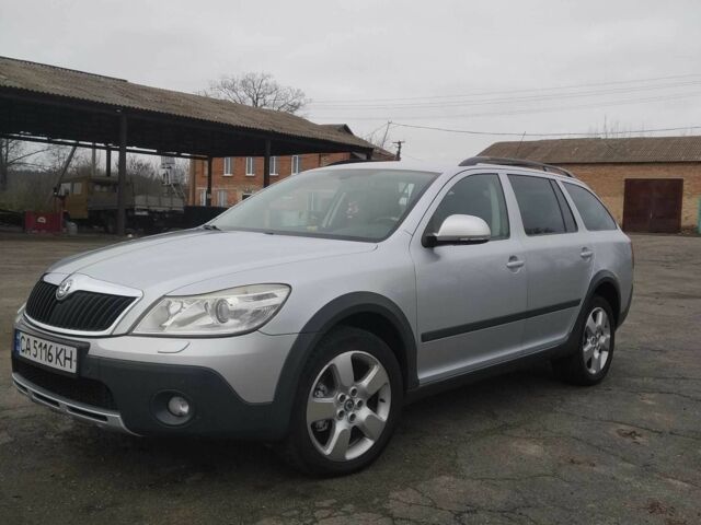 Сірий Шкода Octavia Scout, об'ємом двигуна 1.8 л та пробігом 225 тис. км за 9033 $, фото 8 на Automoto.ua
