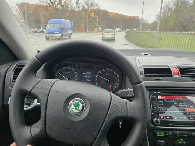 Сірий Шкода Octavia Scout, об'ємом двигуна 1.6 л та пробігом 211 тис. км за 7500 $, фото 9 на Automoto.ua