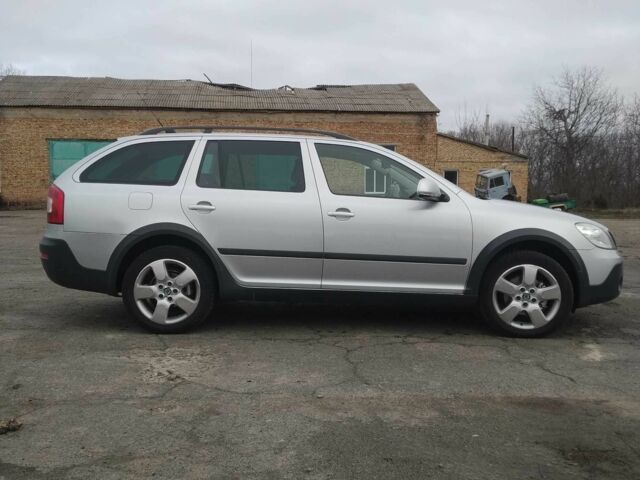 Сірий Шкода Octavia Scout, об'ємом двигуна 1.8 л та пробігом 225 тис. км за 9033 $, фото 11 на Automoto.ua