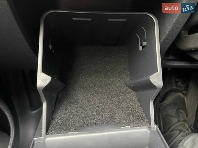 Серый Шкода Октавия Скаут, объемом двигателя 1.8 л и пробегом 214 тыс. км за 8500 $, фото 23 на Automoto.ua