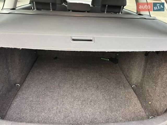 Серый Шкода Октавия Скаут, объемом двигателя 1.8 л и пробегом 214 тыс. км за 8500 $, фото 17 на Automoto.ua