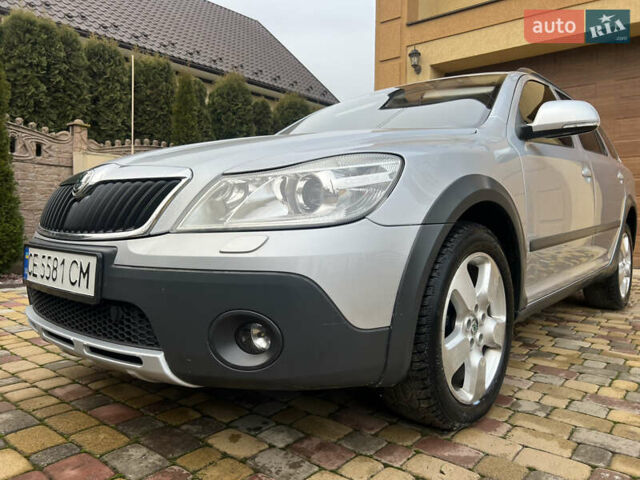 Серый Шкода Октавия Скаут, объемом двигателя 2 л и пробегом 230 тыс. км за 8990 $, фото 12 на Automoto.ua