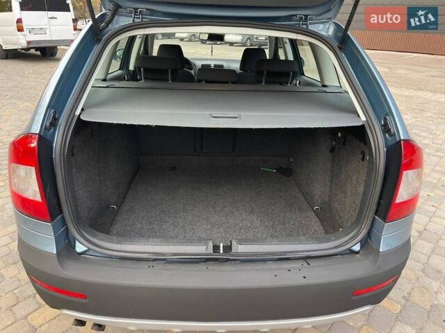 Серый Шкода Октавия Скаут, объемом двигателя 1.8 л и пробегом 214 тыс. км за 8500 $, фото 16 на Automoto.ua