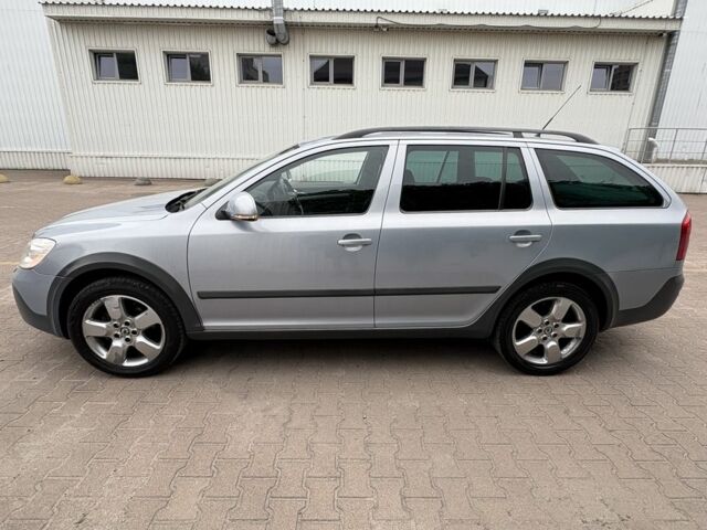 Сірий Шкода Octavia Scout, об'ємом двигуна 0 л та пробігом 141 тис. км за 4400 $, фото 4 на Automoto.ua