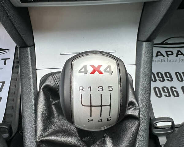 Серый Шкода Октавия Скаут, объемом двигателя 2 л и пробегом 230 тыс. км за 8990 $, фото 29 на Automoto.ua