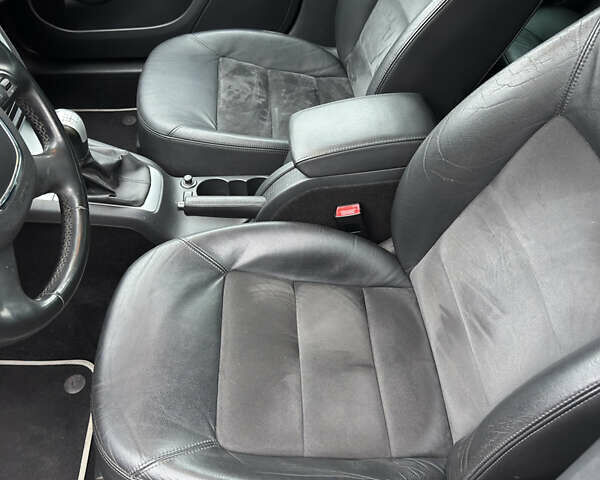 Сірий Шкода Octavia Scout, об'ємом двигуна 2 л та пробігом 282 тис. км за 10800 $, фото 14 на Automoto.ua