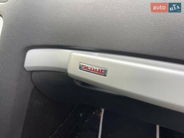 Серый Шкода Октавия Скаут, объемом двигателя 1.8 л и пробегом 214 тыс. км за 8500 $, фото 33 на Automoto.ua