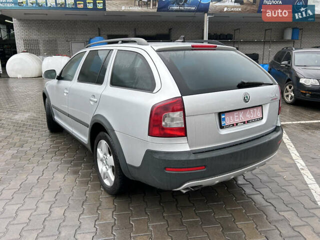 Серый Шкода Октавия Скаут, объемом двигателя 1.8 л и пробегом 247 тыс. км за 10200 $, фото 4 на Automoto.ua