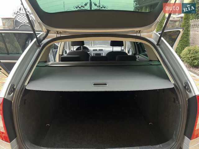 Серый Шкода Октавия Скаут, объемом двигателя 2 л и пробегом 230 тыс. км за 8990 $, фото 37 на Automoto.ua