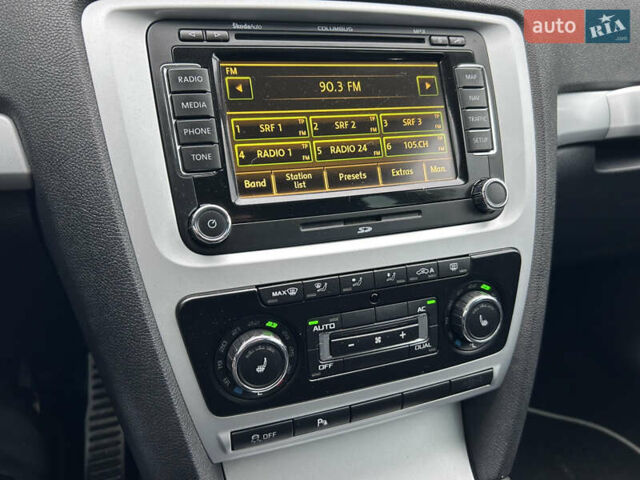 Серый Шкода Октавия Скаут, объемом двигателя 1.8 л и пробегом 247 тыс. км за 10200 $, фото 16 на Automoto.ua