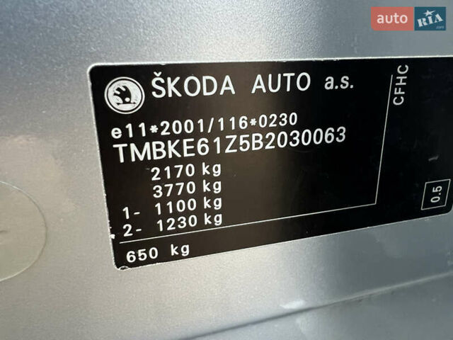 Серый Шкода Октавия Скаут, объемом двигателя 2 л и пробегом 230 тыс. км за 8990 $, фото 40 на Automoto.ua