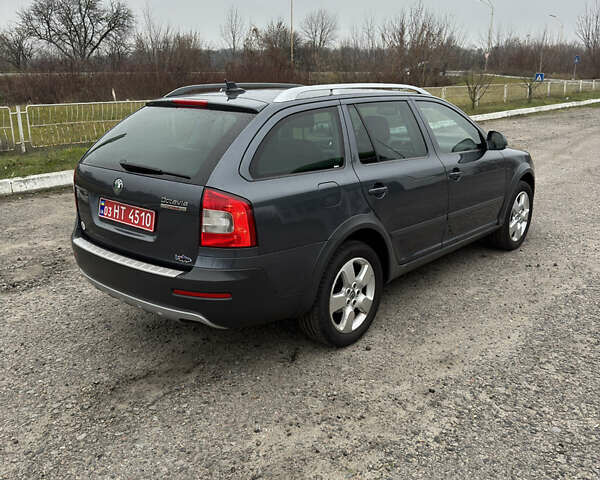 Сірий Шкода Octavia Scout, об'ємом двигуна 2 л та пробігом 282 тис. км за 10800 $, фото 1 на Automoto.ua