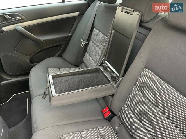 Серый Шкода Октавия Скаут, объемом двигателя 1.8 л и пробегом 214 тыс. км за 8500 $, фото 42 на Automoto.ua