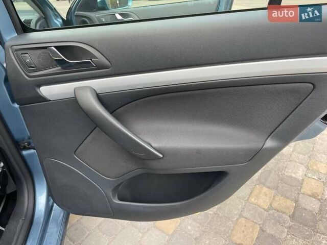 Серый Шкода Октавия Скаут, объемом двигателя 1.8 л и пробегом 214 тыс. км за 8500 $, фото 44 на Automoto.ua