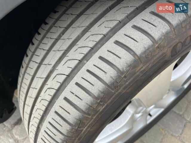 Серый Шкода Октавия Скаут, объемом двигателя 1.8 л и пробегом 214 тыс. км за 8500 $, фото 48 на Automoto.ua