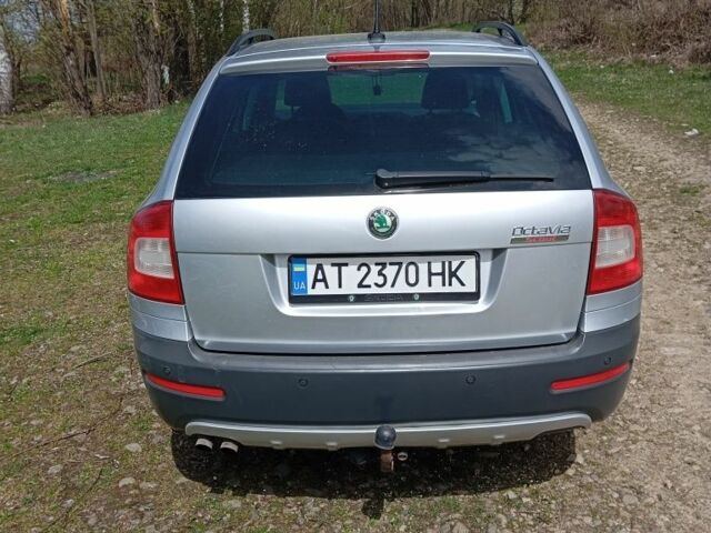 Серый Шкода Октавия Скаут, объемом двигателя 2 л и пробегом 256 тыс. км за 9000 $, фото 4 на Automoto.ua