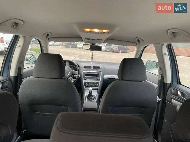 Серый Шкода Октавия Скаут, объемом двигателя 1.8 л и пробегом 214 тыс. км за 8500 $, фото 39 на Automoto.ua