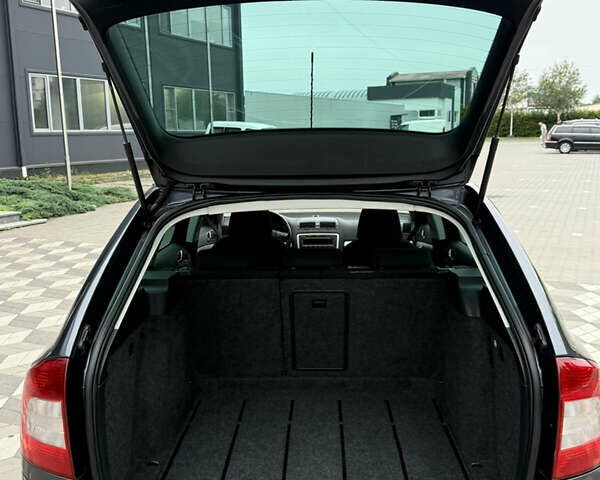 Сірий Шкода Octavia Scout, об'ємом двигуна 1.8 л та пробігом 219 тис. км за 7750 $, фото 17 на Automoto.ua