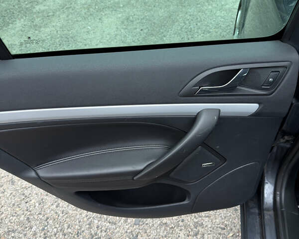 Сірий Шкода Octavia Scout, об'ємом двигуна 2 л та пробігом 282 тис. км за 10800 $, фото 11 на Automoto.ua