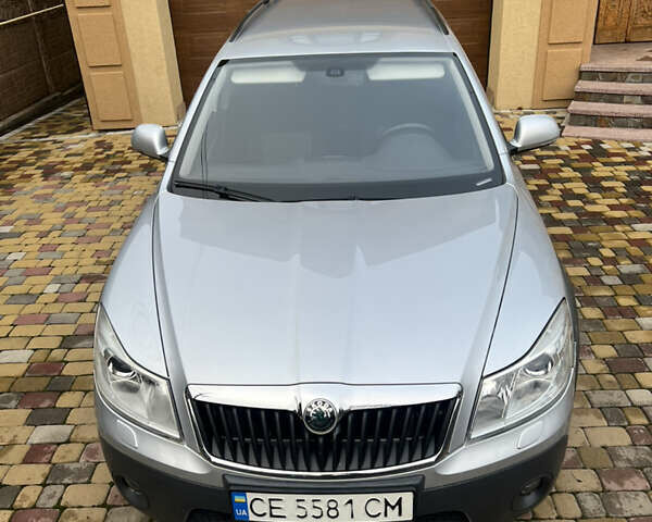 Серый Шкода Октавия Скаут, объемом двигателя 2 л и пробегом 230 тыс. км за 8990 $, фото 7 на Automoto.ua