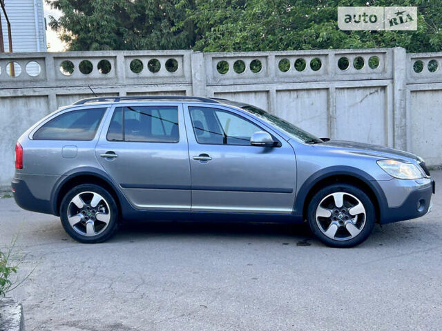 Сірий Шкода Octavia Scout, об'ємом двигуна 1.8 л та пробігом 185 тис. км за 10900 $, фото 6 на Automoto.ua