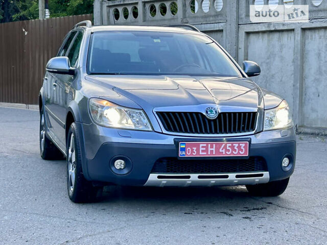 Сірий Шкода Octavia Scout, об'ємом двигуна 1.8 л та пробігом 185 тис. км за 10900 $, фото 9 на Automoto.ua