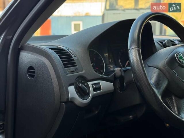 Серый Шкода Октавия Скаут, объемом двигателя 1.8 л и пробегом 224 тыс. км за 6990 $, фото 18 на Automoto.ua