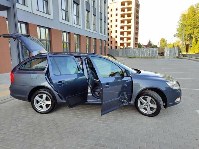 Сірий Шкода Octavia Scout, об'ємом двигуна 1.8 л та пробігом 205 тис. км за 8999 $, фото 155 на Automoto.ua