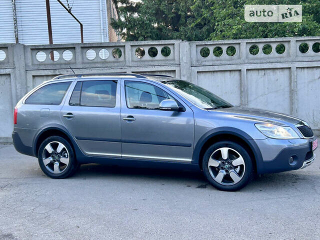 Сірий Шкода Octavia Scout, об'ємом двигуна 1.8 л та пробігом 185 тис. км за 10900 $, фото 7 на Automoto.ua