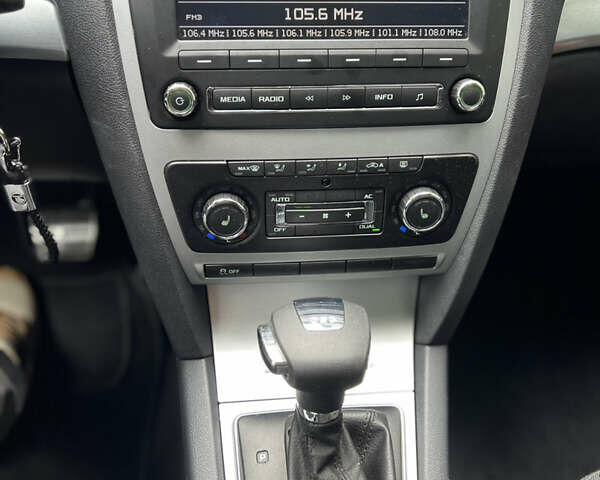 Сірий Шкода Octavia Scout, об'ємом двигуна 1.97 л та пробігом 223 тис. км за 12799 $, фото 28 на Automoto.ua