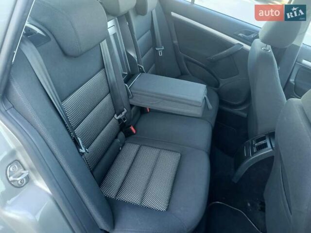 Шкода Октавия Скаут 2012 в Киеве на Automoto.ua Серый Шкода Октавия Скаут, объемом двигателя 1.8 л и пробегом 197 тыс. км за 9999 $, фото 34 на Automoto.ua