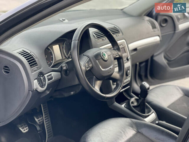 Сірий Шкода Octavia Scout, об'ємом двигуна 1.8 л та пробігом 255 тис. км за 7900 $, фото 17 на Automoto.ua