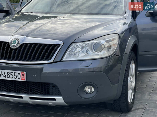 Сірий Шкода Octavia Scout, об'ємом двигуна 1.8 л та пробігом 255 тис. км за 7900 $, фото 7 на Automoto.ua