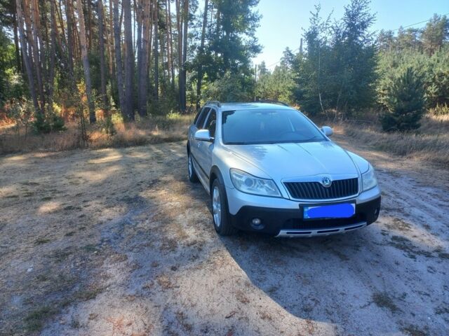 Сірий Шкода Octavia Scout, об'ємом двигуна 0 л та пробігом 224 тис. км за 7750 $, фото 5 на Automoto.ua