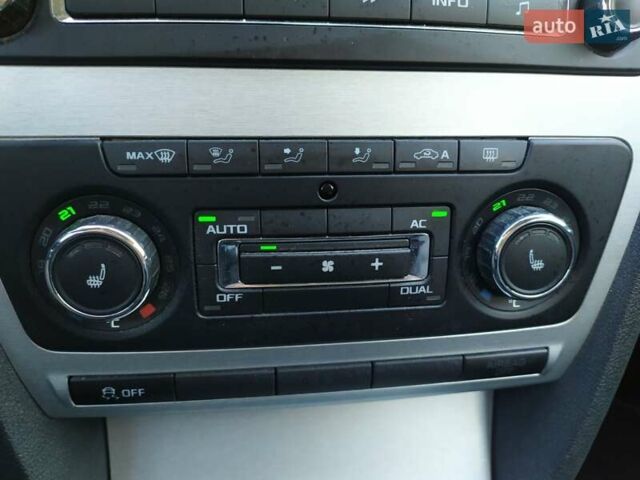 Шкода Октавия Скаут 2012 в Киеве на Automoto.ua Серый Шкода Октавия Скаут, объемом двигателя 1.8 л и пробегом 197 тыс. км за 9999 $, фото 29 на Automoto.ua