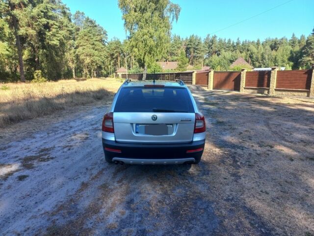 Сірий Шкода Octavia Scout, об'ємом двигуна 0 л та пробігом 224 тис. км за 7750 $, фото 3 на Automoto.ua