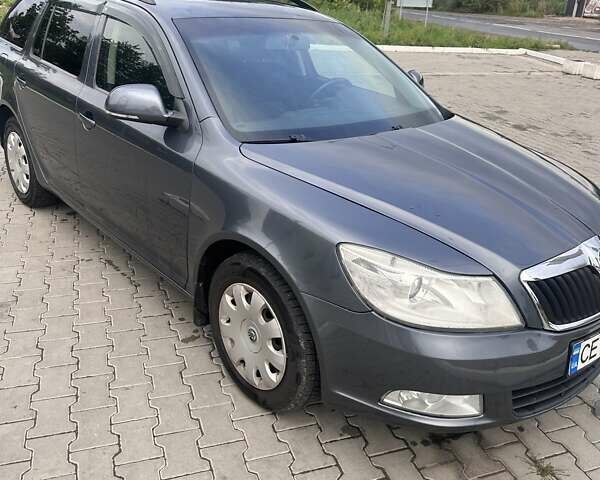 Серый Шкода Октавия Скаут, объемом двигателя 1.97 л и пробегом 321 тыс. км за 9913 $, фото 1 на Automoto.ua