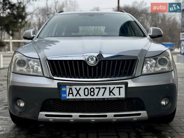 Серый Шкода Октавия Скаут, объемом двигателя 1.8 л и пробегом 270 тыс. км за 10500 $, фото 5 на Automoto.ua