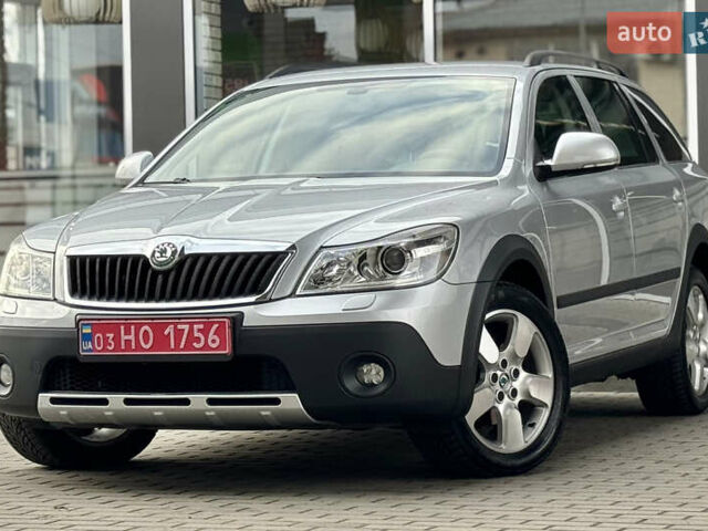 Серый Шкода Октавия Скаут, объемом двигателя 2 л и пробегом 175 тыс. км за 12999 $, фото 21 на Automoto.ua